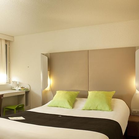 Hotel Campanile Arles Exterior foto